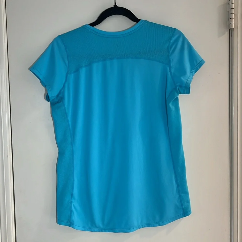 Nike DRI-FIT Women’s Workout Top